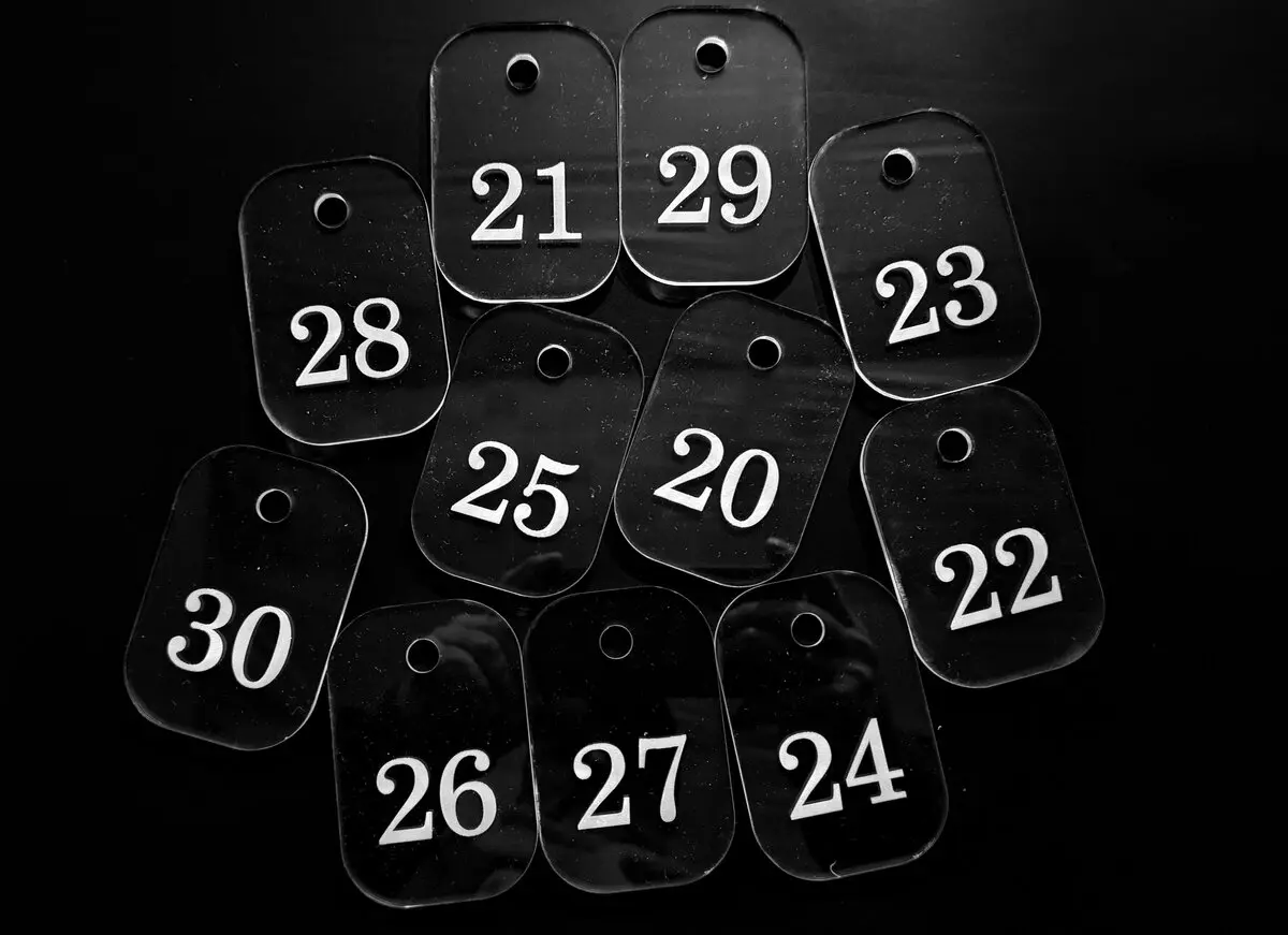 Гравіювання на оргсклі